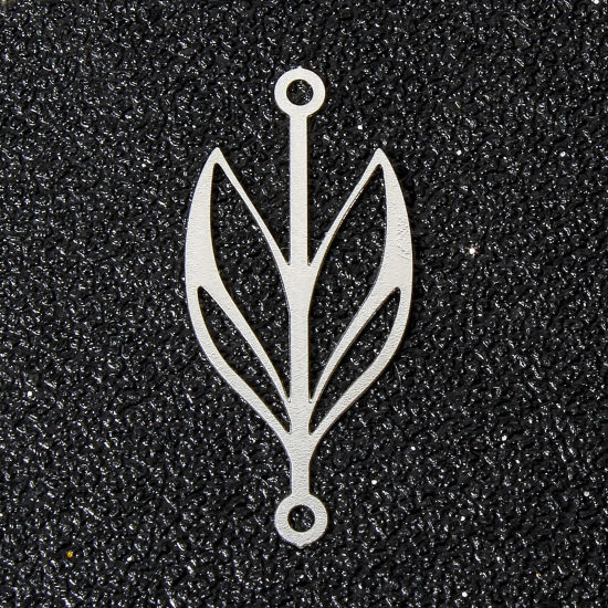 Image de 20 Pcs Connecteurs Pendentifs Breloques Estampe en Filigrane en Alliage de Fer Argent Mat Feuille 25mm x 11.5mm
