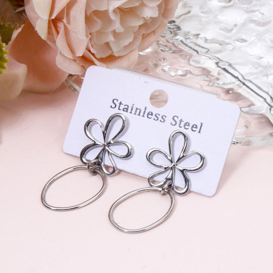 1 ペア 304ステンレス鋼 ビーズイヤリング シルバートーン フラワー 楕円形 4.1cm x 1.8cm、 ワイヤーサイズ: （21号）、 の画像