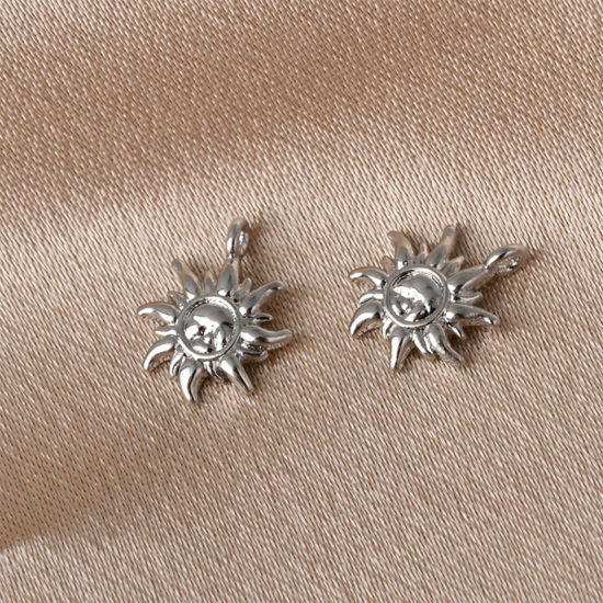 Immagine di 2 Pz Ottone Galassia Ciondoli Platino Placcato Sole 12mm x 10mm