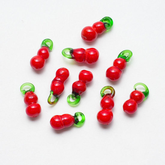5 個 ランプワークガラス チャーム 赤 ヒョウタン 18mm x 8mm、 の画像