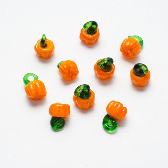 5 個 ランプワークガラス チャーム オレンジ色 カボチャ 15mm x 10mm、 の画像