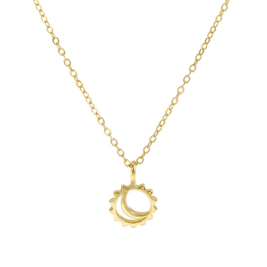 Image de Collier à Breloques Soleil & Lune Plaqué Or Véritable 18K en Laiton Pour Femmes, Chaîne Maille Forçat 46cm + 6cm, Galaxie Exquis Respectueux de la Nature, 1 Pièce