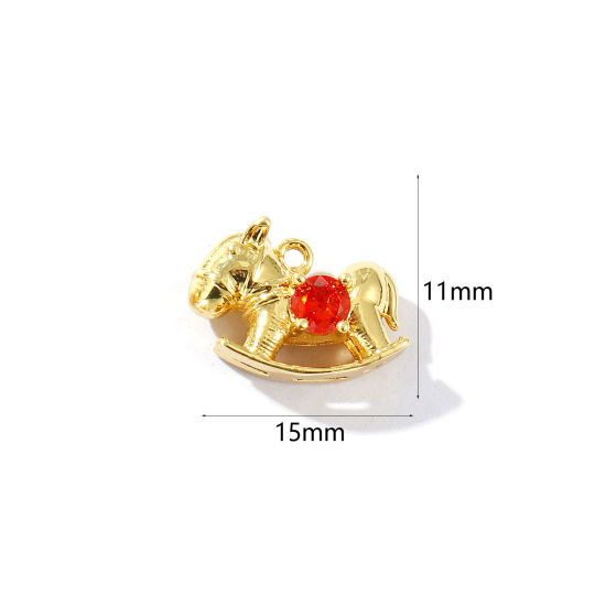 Immagine di 2 Pz Ottone Ciondoli Placcato Oro 18K Cavallo in Legno 3D Rosso Strass 15mm x 11mm