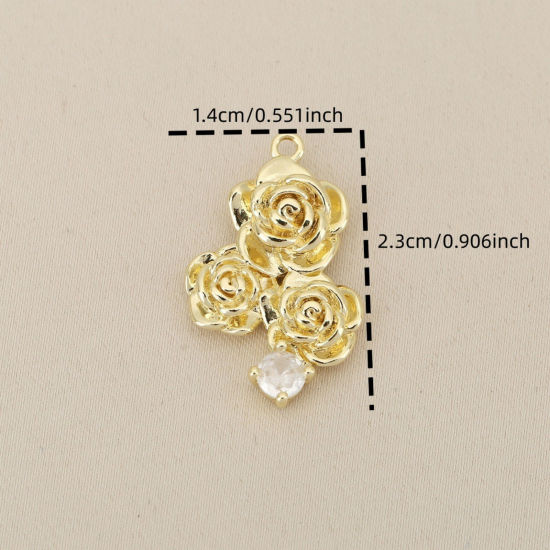 2 個 真鍮 チャーム 卸売り 18Kリアルゴールドメッキ バラ クリア ジルコン 23mm x 14mm、 の画像