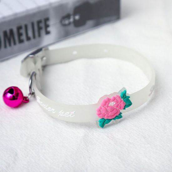 Image de At Random - Colliers en silicone pour chien de compagnie à fleurs avec clochettes, collier de nuit, accessoires pour anneau de cou lumineux, 1 pièce