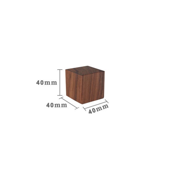 Image de Présentoirs à Bijoux en Juglans Carré Brun Foncé 4cm x 4cm x 4cm , 1 Pièce