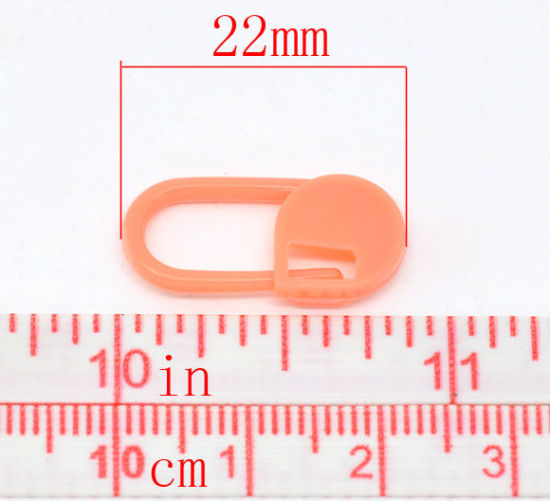 Image de 40 Epingles de Nourrice Plastique Vert & Orange 22x10mm