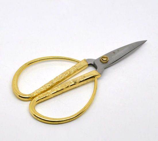 合金 はさみ 金メッキ 13cm x 7cm、 1 個 の画像