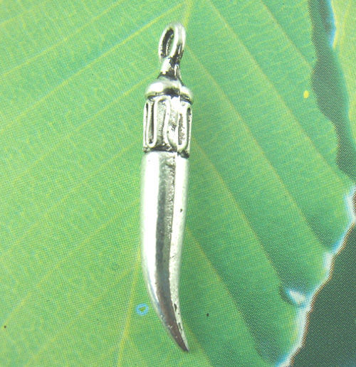 Image de 40 pendentifs charms corne italienne Argent vieilli 4*25mm