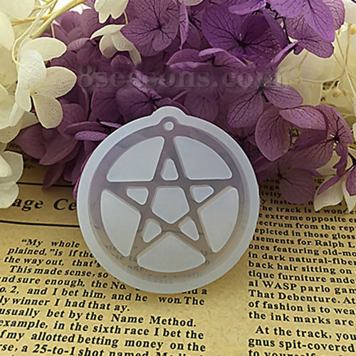 Immagine di Silicone Muffa della Resina per Gioielli Rendendo Tondo Bianco 39mm x 38mm, 1 Pz