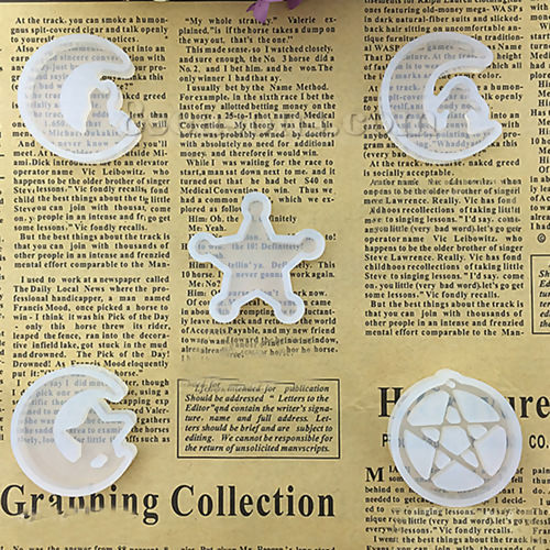 Immagine di Silicone Muffa della Resina per Gioielli Rendendo Tondo Bianco 39mm x 38mm, 1 Pz
