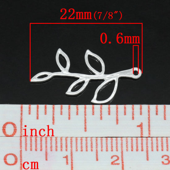 真鍮 チャームペンダント 葉 銀メッキ 22mm-23mm x 11mm-13mm、 10 PCs の画像