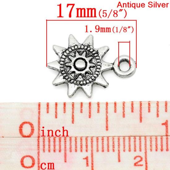 Immagine di Lega di Zinco Charm Ciondoli Sole Argento Antico Sole Disegno 17.0mm x 13.0mm, 50 Pz