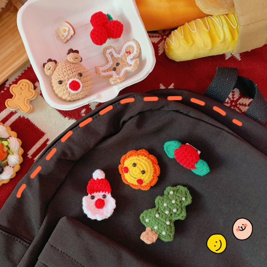 Image de Broche Epingle en Laine Noël 1 Pièce