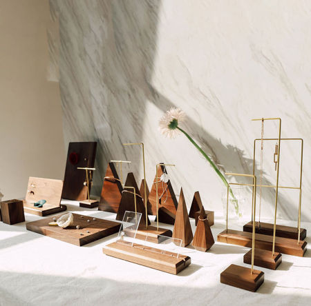 Nussbaum Schmuckdisplay Dunkelbraun , 1 Stück