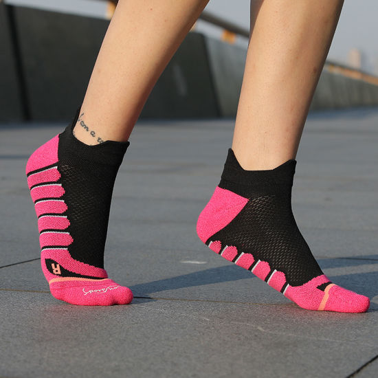 Image de Chaussettes de sport multifonctions antidérapantes respirantes pour femmes rayées taille S （35-39）, 1 paire