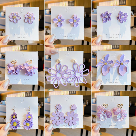 Earrings Purple 1 Pair の画像