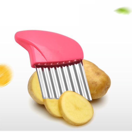 Image de Outil de coupe de coupe-pomme de terre en acier inoxydable Salade de légumes de cuisine Couteau à lame ondulée