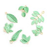 Image de en Alliage de Zinc Feuille Doré Vert Laqué 10 Pcs