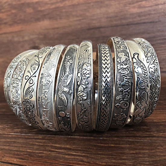 Image de Bracelet Manchette Jonc Semi-Ouvert Style Bohème Argent Vieilli Motif Sculpté 1 Pièce