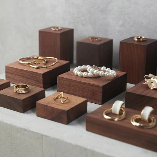 Image de Présentoirs à Bijoux en Juglans Brun Foncé , 1 Pièce