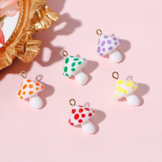 樹脂 チャーム キノコ 3D 金メッキ スポット 25mm x 18mm、 2 個 の画像