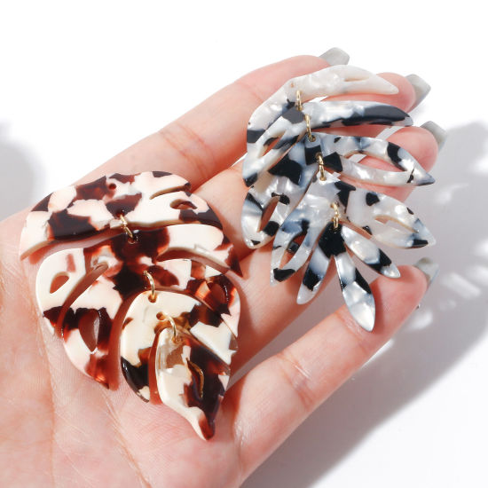 Image de Pendentifs en Acrylique Série D'acide Acétique Feuille Multicolore Feuille de Monstère 2 Pcs