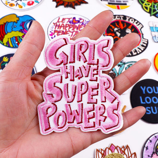 テリレン アイロンのパッチ（接着剤付き） DIY スクラップブッキング クラフト 多色 刺繍 2 個 の画像