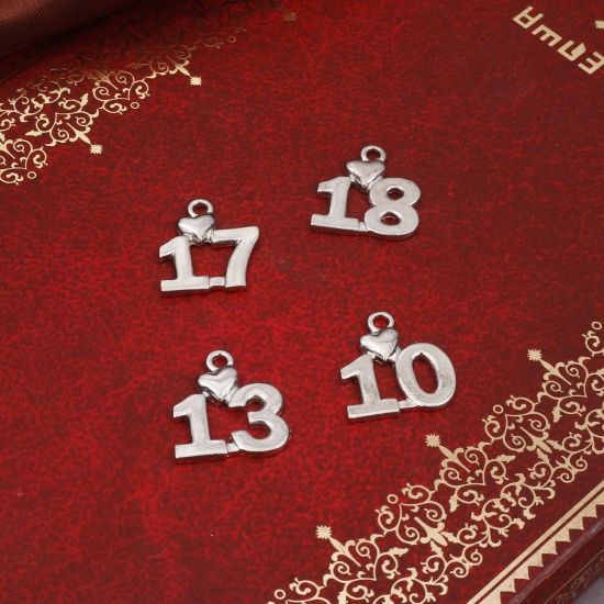 Imagen de Zamak Colgantes Charms Número Tono de Plata Corazón 20 Unidades