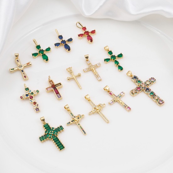 Image de Pendentifs Religieux en Laiton Doré Croix Micro Pave à Zircone Cubique Multicolore 1 Pièce