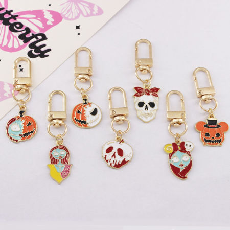 Cute Keychain & Keyring Gold Plated Multicolor Halloween Pumpkin Ghost Face Enamel
