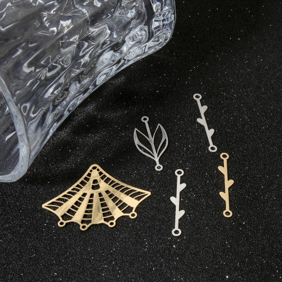 Image de 20 Pcs Connecteurs Pendentifs Breloques Estampe en Filigrane en Alliage de Fer Multicolore