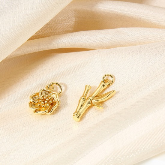 Image de 1 Pièce Breloques en Laiton Fleur Plaqué Or Véritable 18K