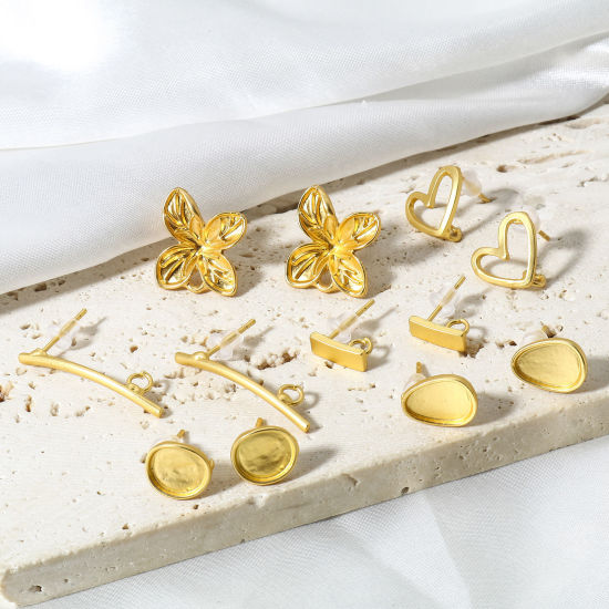 Picture of Zinc Based Alloy Ear Post Stud Earrings Findings Flower Matt Gold Heart With Loop