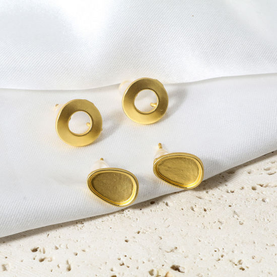Picture of Zinc Based Alloy Ear Post Stud Earrings Findings Flower Matt Gold Heart With Loop
