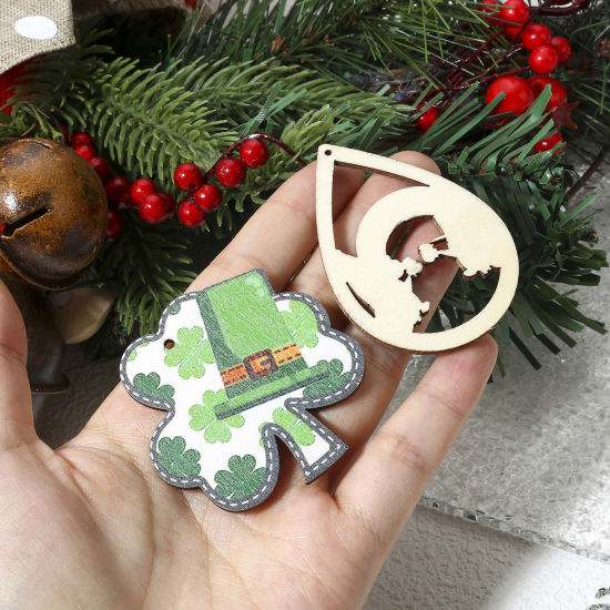 Image de 10 Pcs Pendentifs Fête de la St Patrick en Bois Naturel Vert