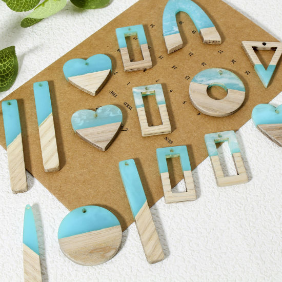 Image de 2 Pcs Pendentifs Résine à Effet de Bois Naturel Bleu Lac Géométrique