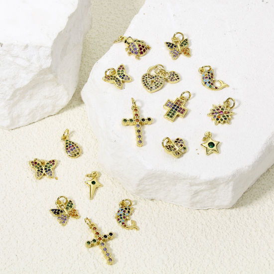 Image de 1 Pièce Breloques en Laiton Papillon Plaqué Or 18K Croix Micro Pave à Zircone Cubique Multicolore