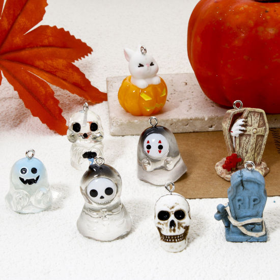 5 個 樹脂 ハロウィン チャーム 3D 多色 の画像