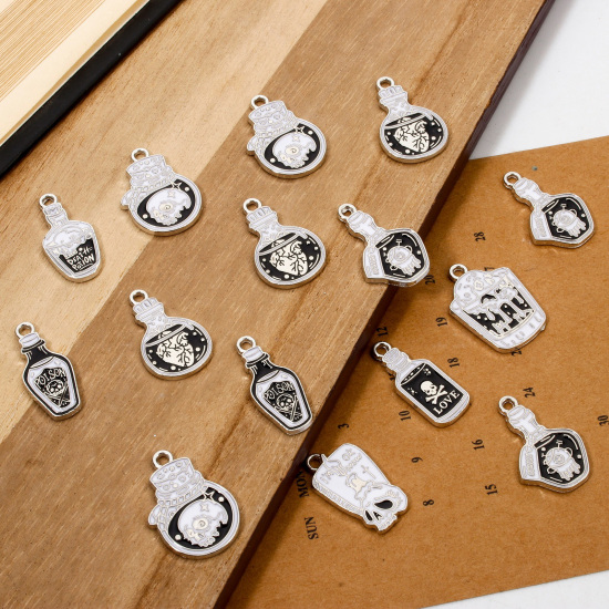 Picture of Zinc Based Alloy Halloween Charms Silver Tone Black & White Skull Enamel