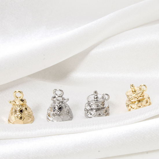 Immagine di 2 Pz Ecologico Ottone Ciondoli Torta Vero Oro Placcato 3D