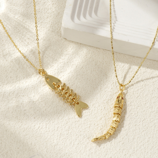 Image de 1 Pièce Collier à Pendentif Chaîne Maille Bille Bijoux d'Océan en Laiton Respectueux de la Nature Bohême Plaqué Or Véritable 18K Poisson Unisexe Cadeau 45cm + 5cm long