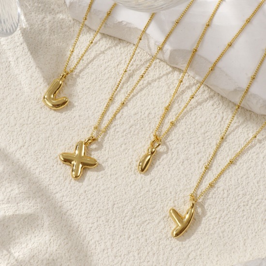 Image de Collier à Breloques Alphabet Majuscule Lettre Initiale Plaqué Or Véritable 18K en Laiton Pour Femmes, Chaîne Maille Cheval 45cm + 5cm, Message " A-Z " Exquis Cadeau, Respectueux de la Nature, 1 Pièce