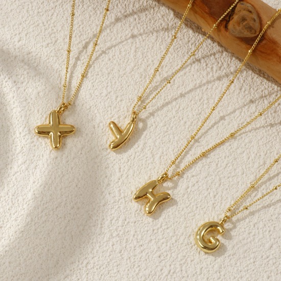 Image de Collier à Breloques Alphabet Majuscule Lettre Initiale Plaqué Or Véritable 18K en Laiton Pour Femmes, Chaîne Maille Cheval 45cm + 5cm, Message " A-Z " Exquis Cadeau, Respectueux de la Nature, 1 Pièce