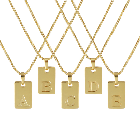Image de Collier à Breloques Rectangle Plaqué Or Véritable 18K en Laiton Pour Femmes, Chaîne Maille Vénitienne 45cm + 5cm, Message " A-Z " Alphabet Majuscule Lettre Initiale Minimaliste Cadeau, Respectueux de la Nature, 1 Pièce