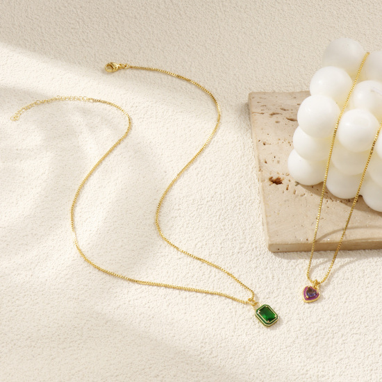 Image de Collier à Breloques Plaqué Or Véritable 18K en Laiton & Verre Pour Femmes, Chaîne Maille Vénitienne 45cm + 5cm, Émail Exquis Minimaliste Cadeau, Respectueux de la Nature, 1 Pièce