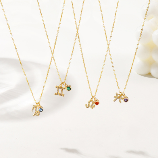 Image de Collier à Breloques Constellation Plaqué Or Véritable 18K en Laiton Pour Femmes, Chaîne Maille Forçat 45cm + 5cm, à Zircone Cubique Multicolore Micro Pave, Exquis Pierres de Naissance Cadeau, Respectueux de la Nature, 1 Pièce