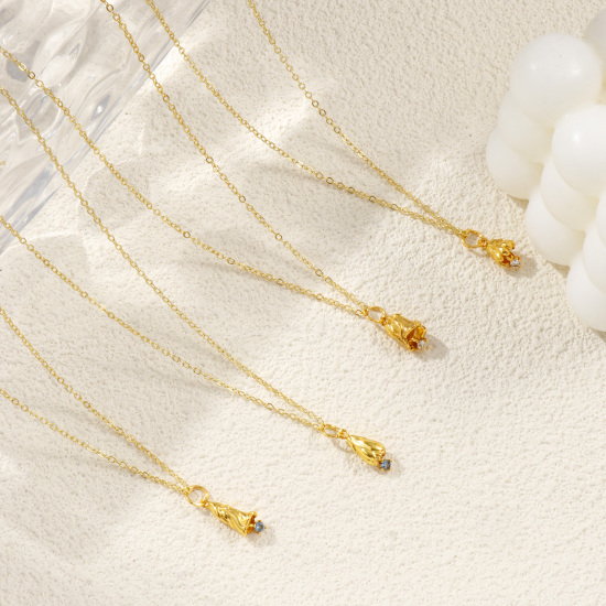 Image de Collier à Breloques Fleur Plaqué Or Véritable 18K en Laiton & Zirconia Cubique Pour Femmes, Chaîne Maille Forçat 46cm + 6cm, Élégant Pierres de Naissance Cadeau, Respectueux de la Nature, 1 Pièce