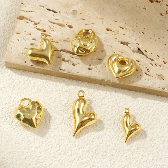 Picture of Eco-friendly Brass Valentine's Day Charms 18K Real Gold Plated Heart