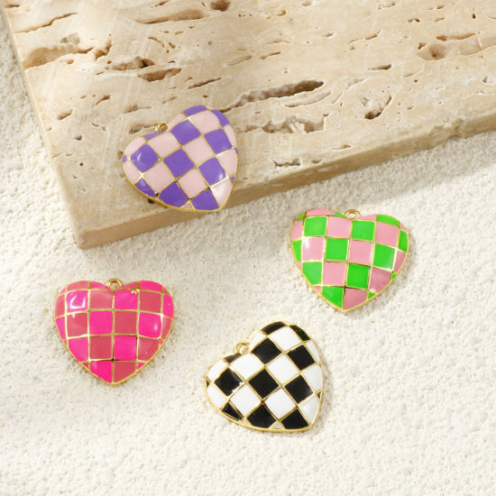 Image de 2 Pcs Breloques En Gros La Saint Valentin en Laiton Plaqué Or 18K Multicolore Émail Cœur Carreau 22mm x 20mm